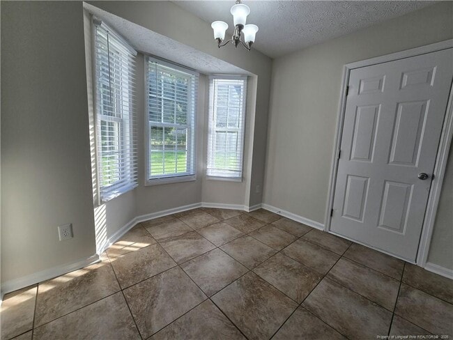 Building Photo - 625 Winthrop Ct
