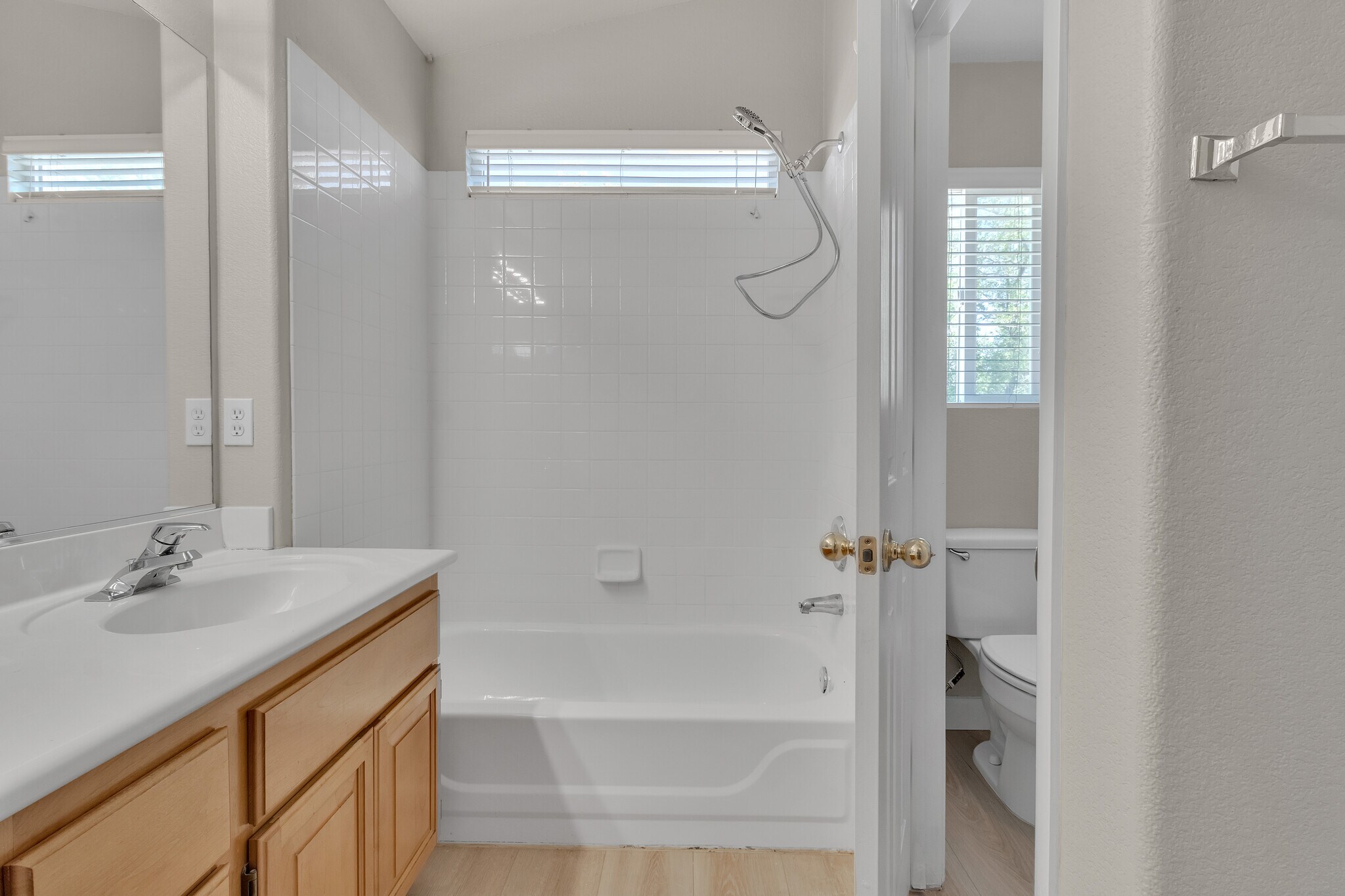 Building Photo - 1568 Lamplight Village Ln