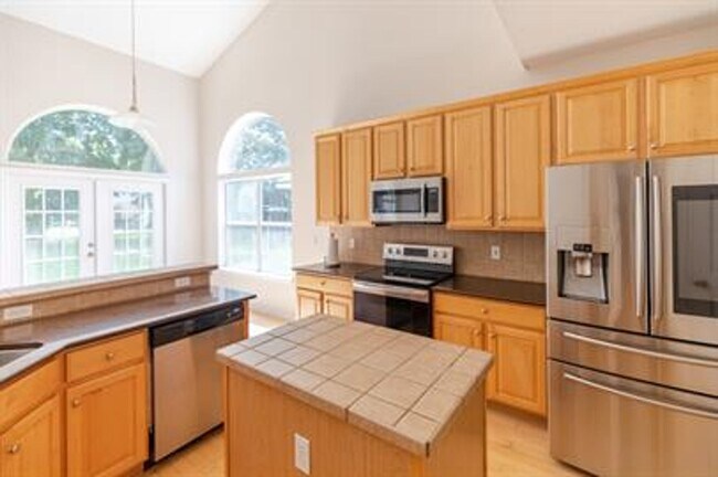 Building Photo - Unique Opportunity, Julington Creek Plantation Beauty