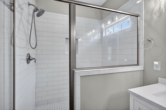 Building Photo - 3 Bedroom 2 Bathroom home in Pembroke GA - close to Ft. Stewart