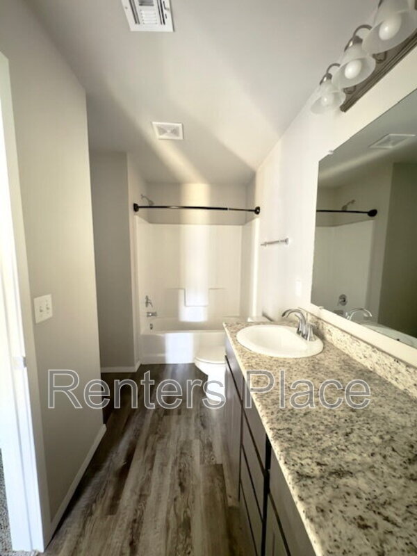 Building Photo - 7424 E 160th Pl S