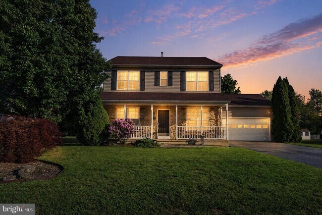 Building Photo - 33 Lindley Dr