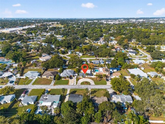 Building Photo - 1334 59th St N