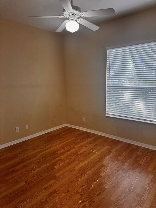 Building Photo - AVAILABLE NOW