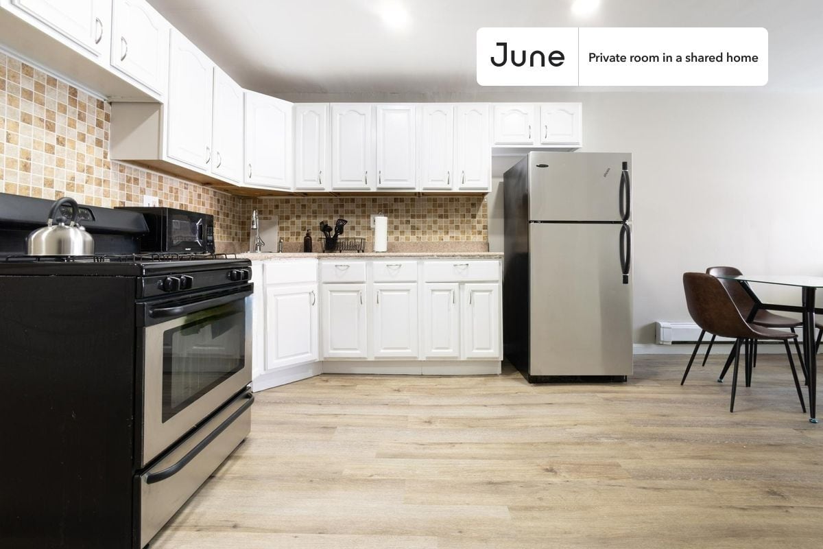 Building Photo - Room in Shared 4 bed/3 bath home in Fort Greene