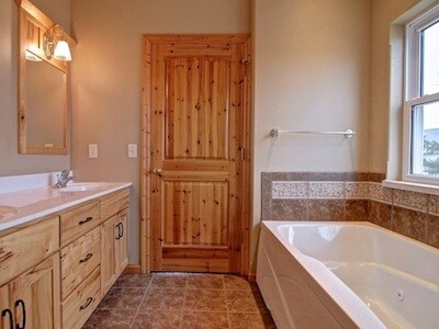 Building Photo - 960 Parkland Dr