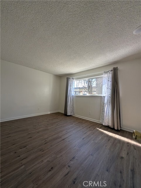 Building Photo - 665 W Altadena Dr