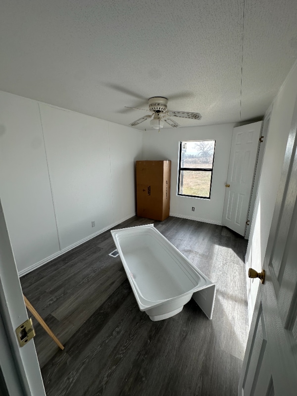 Building Photo - 6021 Quanah Hill Rd