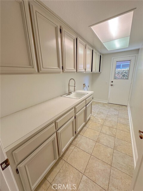 Building Photo - 26595 Sierra Vista