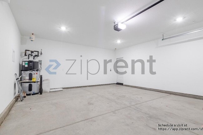 Building Photo - 1168 Caraballo Dr