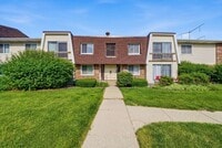 Building Photo - 6818 Roberts Dr