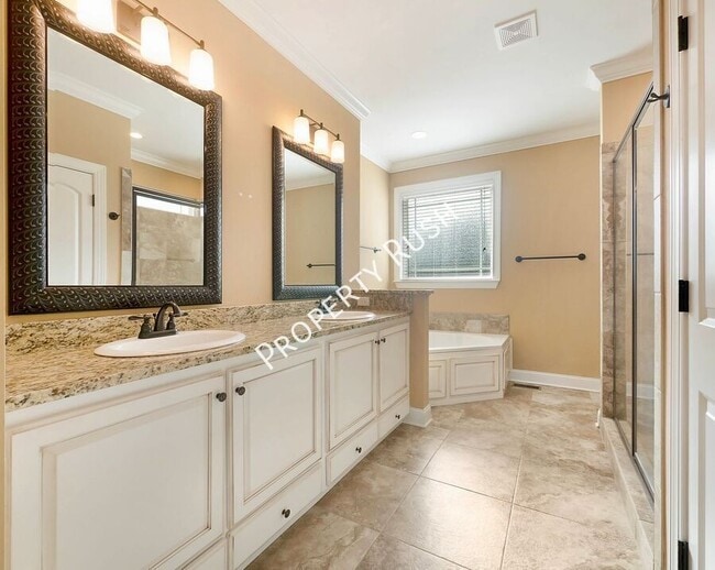 Building Photo - 7986 Burgundy Cir