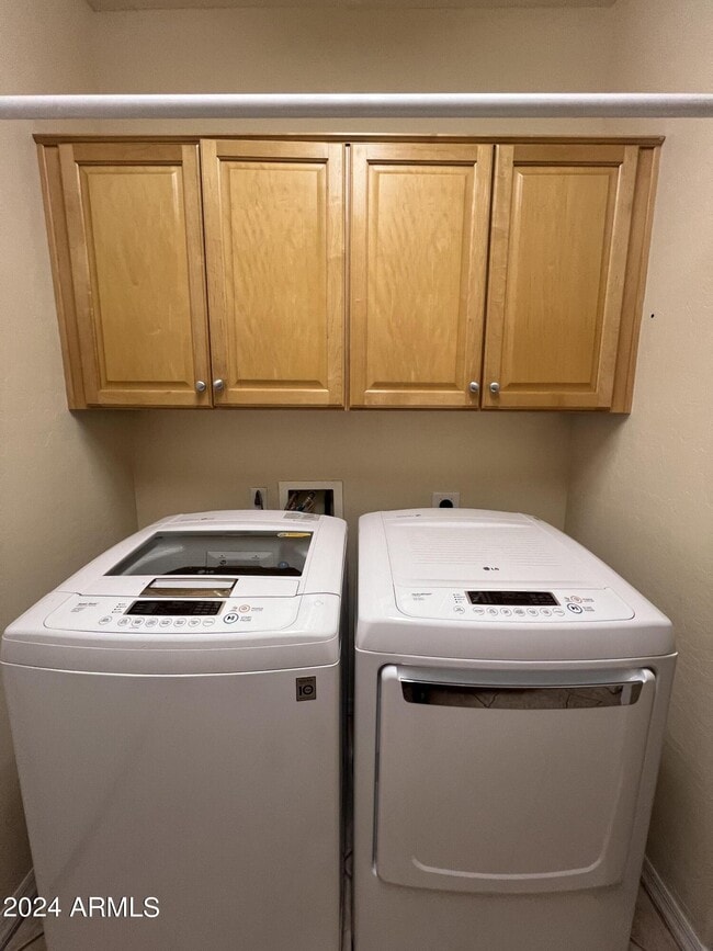 Building Photo - 11467 E Sweetwater Ave