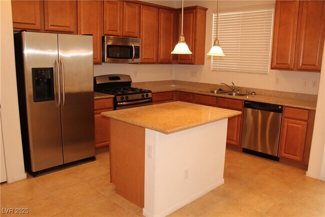 Building Photo - 9052 Stone Cabin Ct
