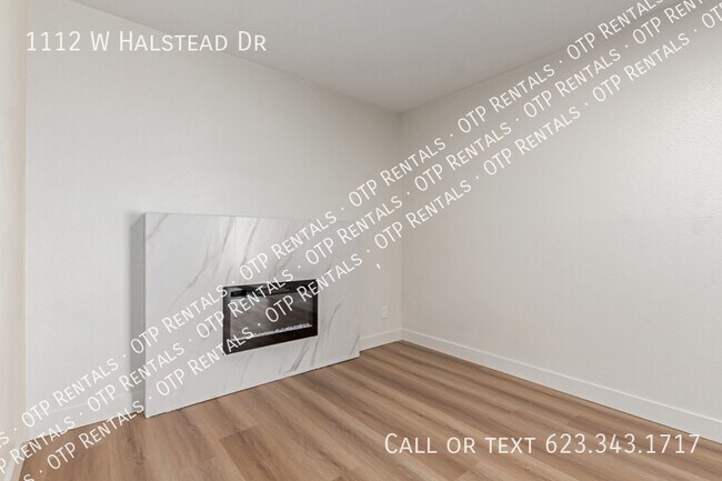 Building Photo - 1112 W Halstead Dr