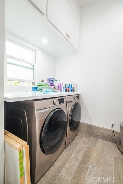 Building Photo - 1949 N Catalina St