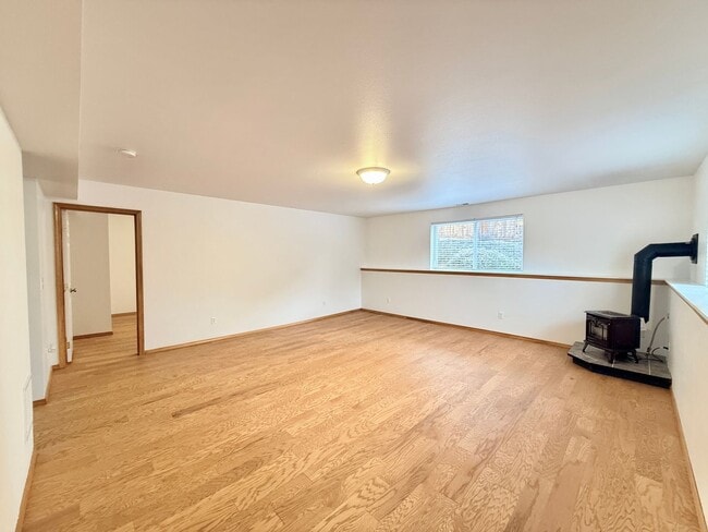 Building Photo - Rare First-Time Rental | Spacious 5BR + Office Cul-de-Sac Home Backing to Nature