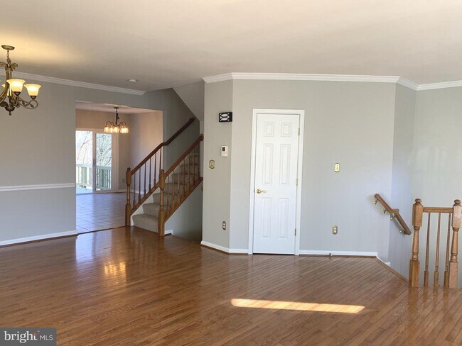 Building Photo - 3384 Governors Crest Ct