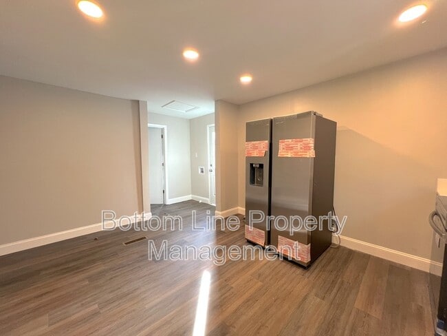 Building Photo - 613 Dr M.L.K. Jr. Way