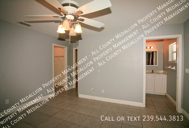 Building Photo - 606 SE 6th Terrace