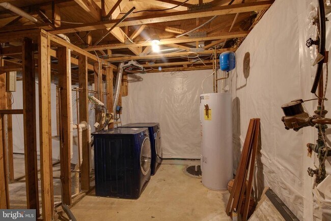 Building Photo - 849 St Michaels Dr