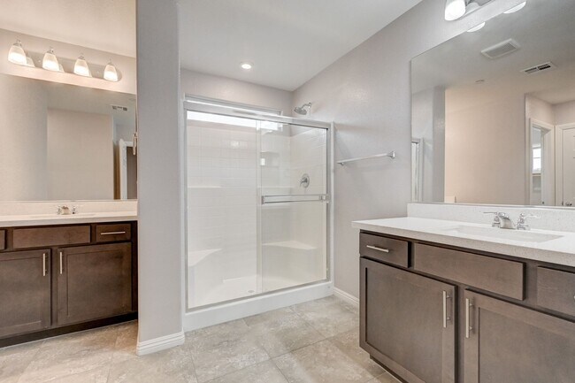 Building Photo - Beautiful Skye Canyon Home w/ 3rd Floor Living Suite - A MUST SEE!