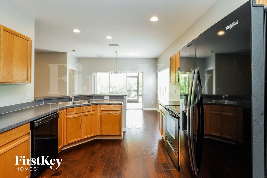 Building Photo - 2061 Marsh Hawk Dr