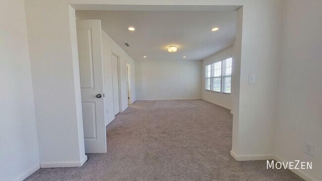Building Photo - 116 Summerfield Ct