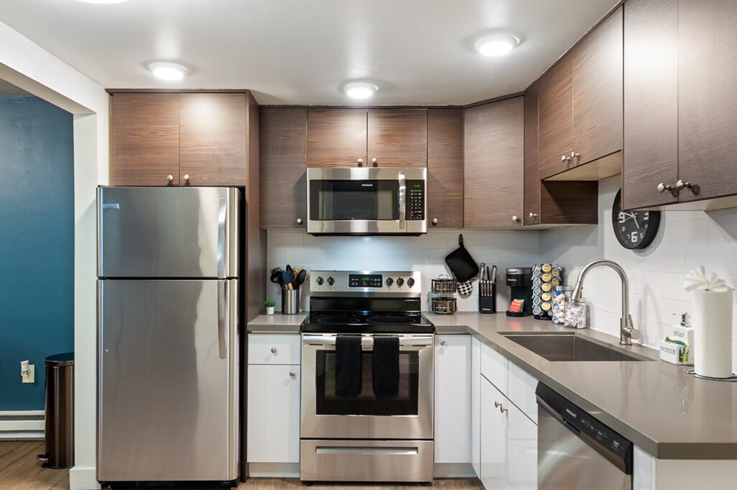 Building Photo - 540 104th Ave SE