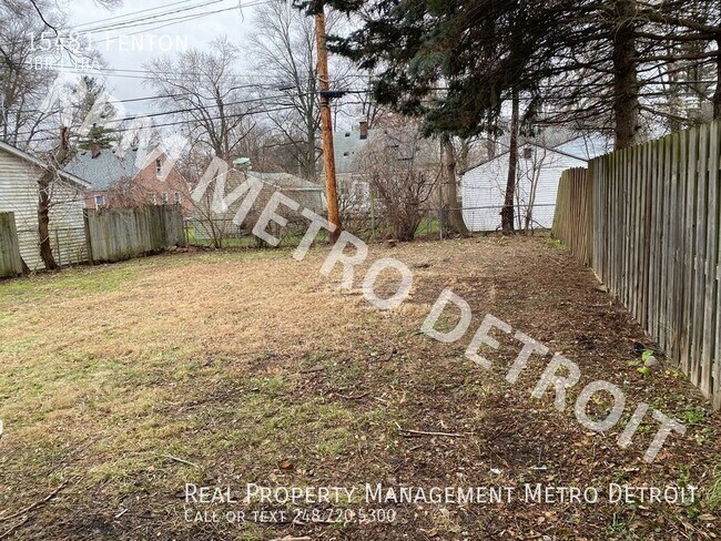 Building Photo - 15481 Fenton-