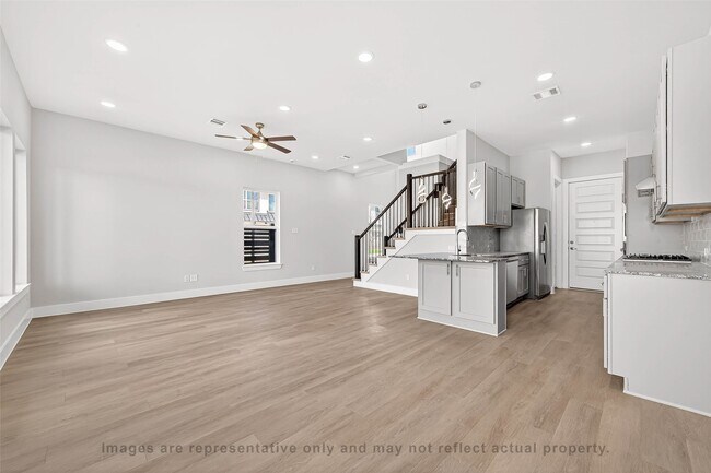 Building Photo - 10719 Mason Rd