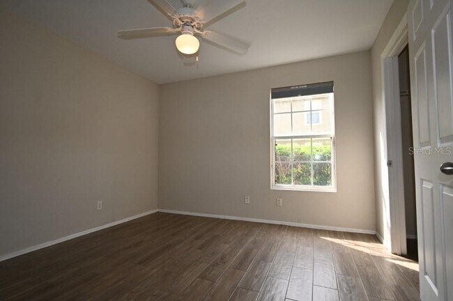 Building Photo - 5904 Willow Ridge Dr