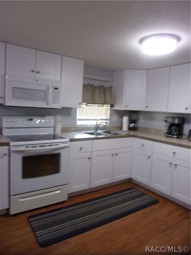 Building Photo - 8856 W Arber Ct