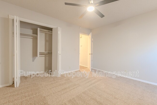 Building Photo - 1401 Harding Ave