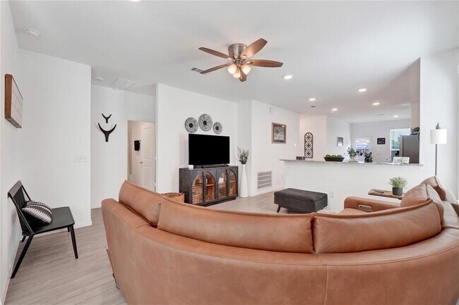 Building Photo - 23823 Escardilla Dr