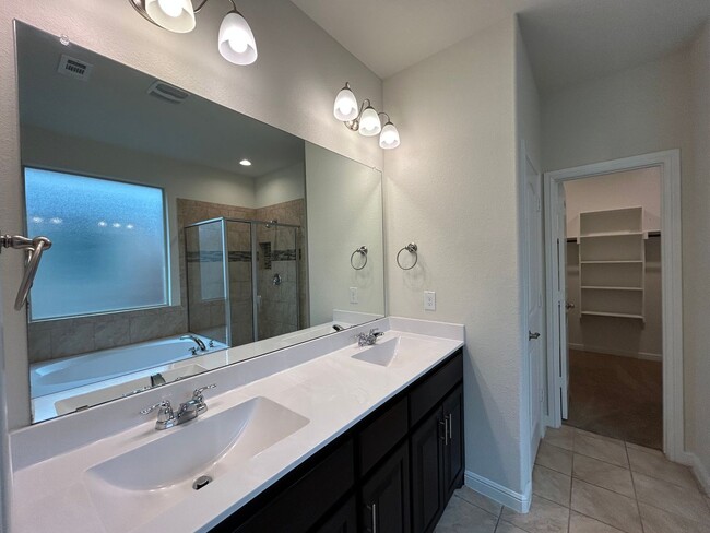 Building Photo - Fort Worth Texas Homes For Rent "Eagle Mou...