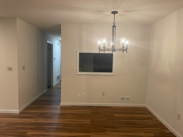 Building Photo - 5 Club Pl