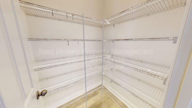 Building Photo - 7030 Azalea Grove Dr