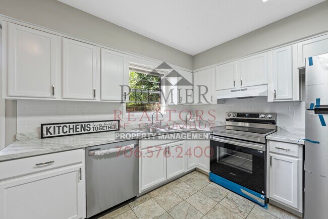 Building Photo - 6344 Newick Dr
