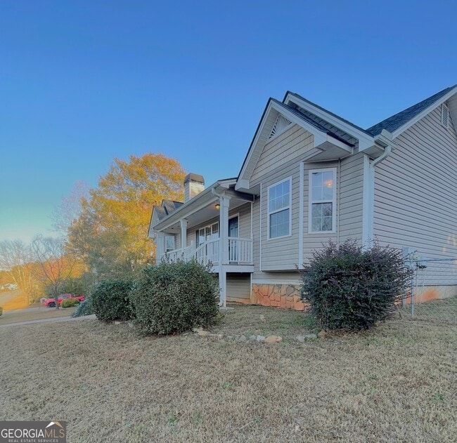 Building Photo - 721 Meadow Spring Dr