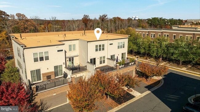 Building Photo - 42211 Yancey Terrace