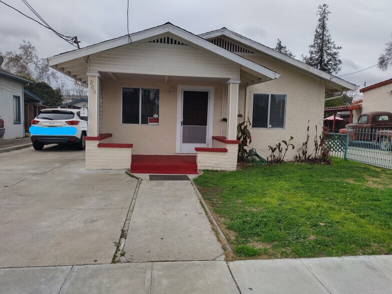 Building Photo - 265 S 21st St