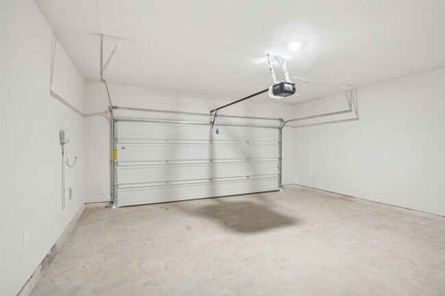 Building Photo - 1567 King Rnch Rd