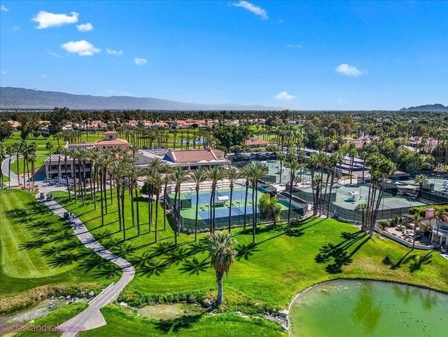 Building Photo - 364 Oakmont Dr
