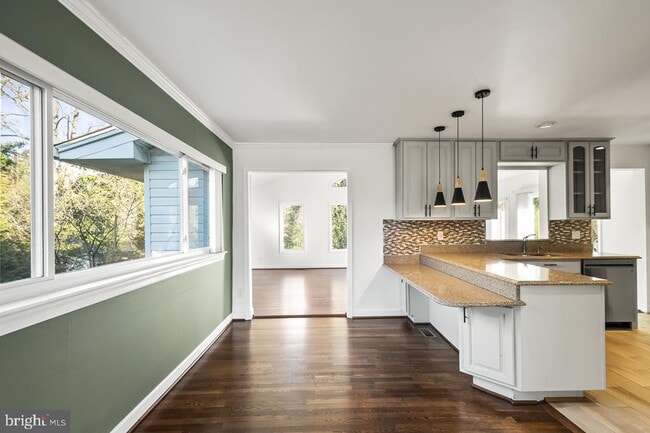 Building Photo - 6313 Tone Dr