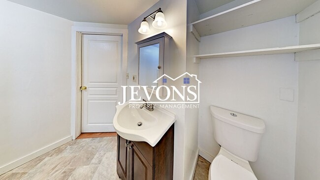 Building Photo - Pet-friendly single-family home in Tieton ...