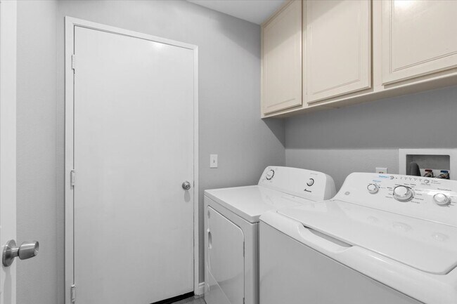 Laundry Room - 720 Foxhall Ct