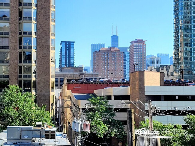 Building Photo - 1164 N Dearborn St