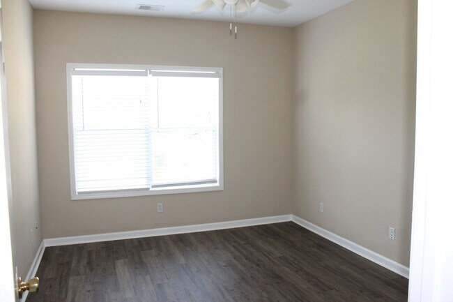 Building Photo - Townhome in Olde Town Village, Bluffton