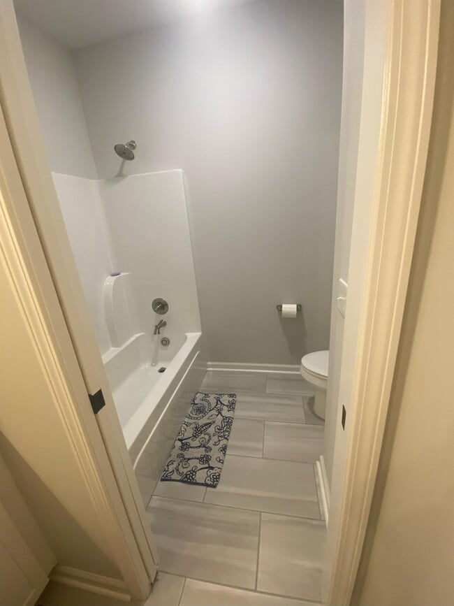 Building Photo - 9183 Helena Dr